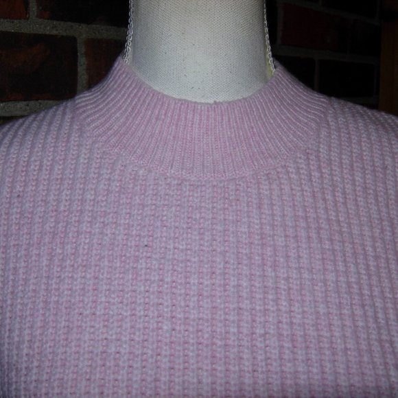 Light Baby Pink Sweater S - Picture 2 of 4